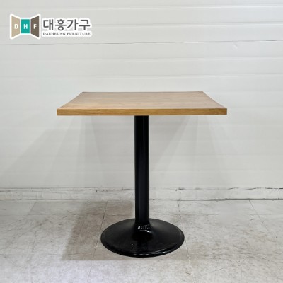 중고무늬목테이블 700x700-7EA